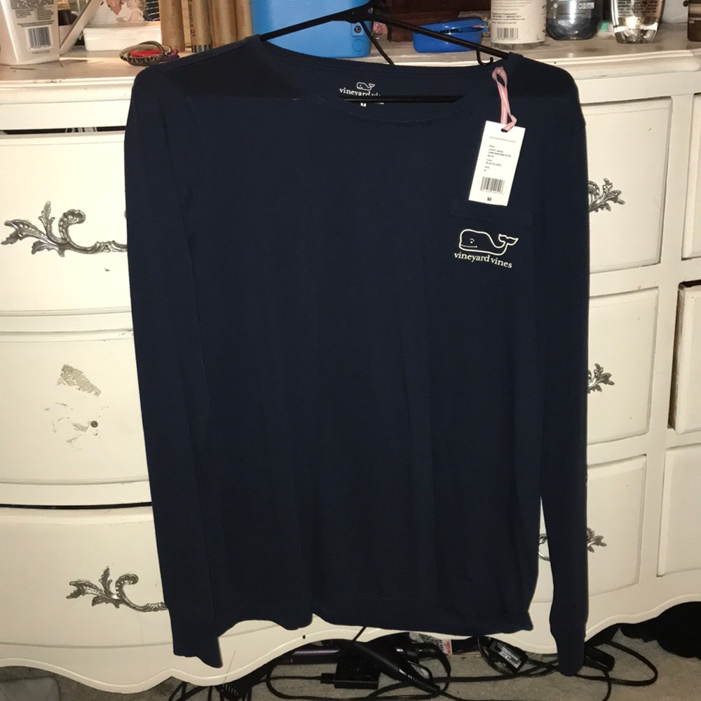 Long sleeve navy blue vineyard vines shirt
